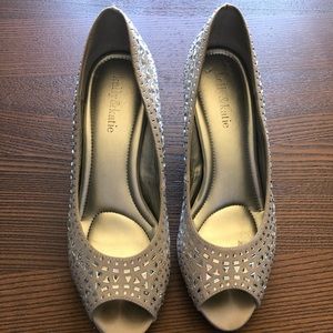 Gray bedazzled heels